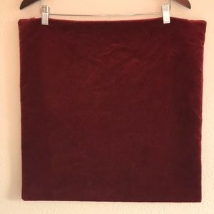 Pottery Barn set of 2 red pillow covers, 20x20